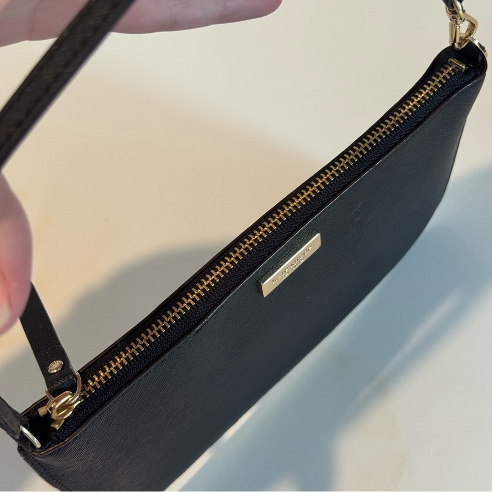 Kate Spade Lolly Newbury Lane Black Leather Wristlet Gold Hardware NEW - Picture 3 of 10